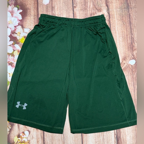 Under Armour Dark Green Dri-Fit Athletic Shorts - Picture 1 of 3